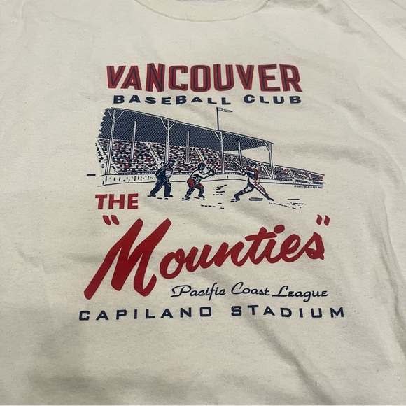 Vancouver Mounties Capilano Stadium Ebbetts Field Flannels Shirt 2XL MiLB - Picture 3 of 3